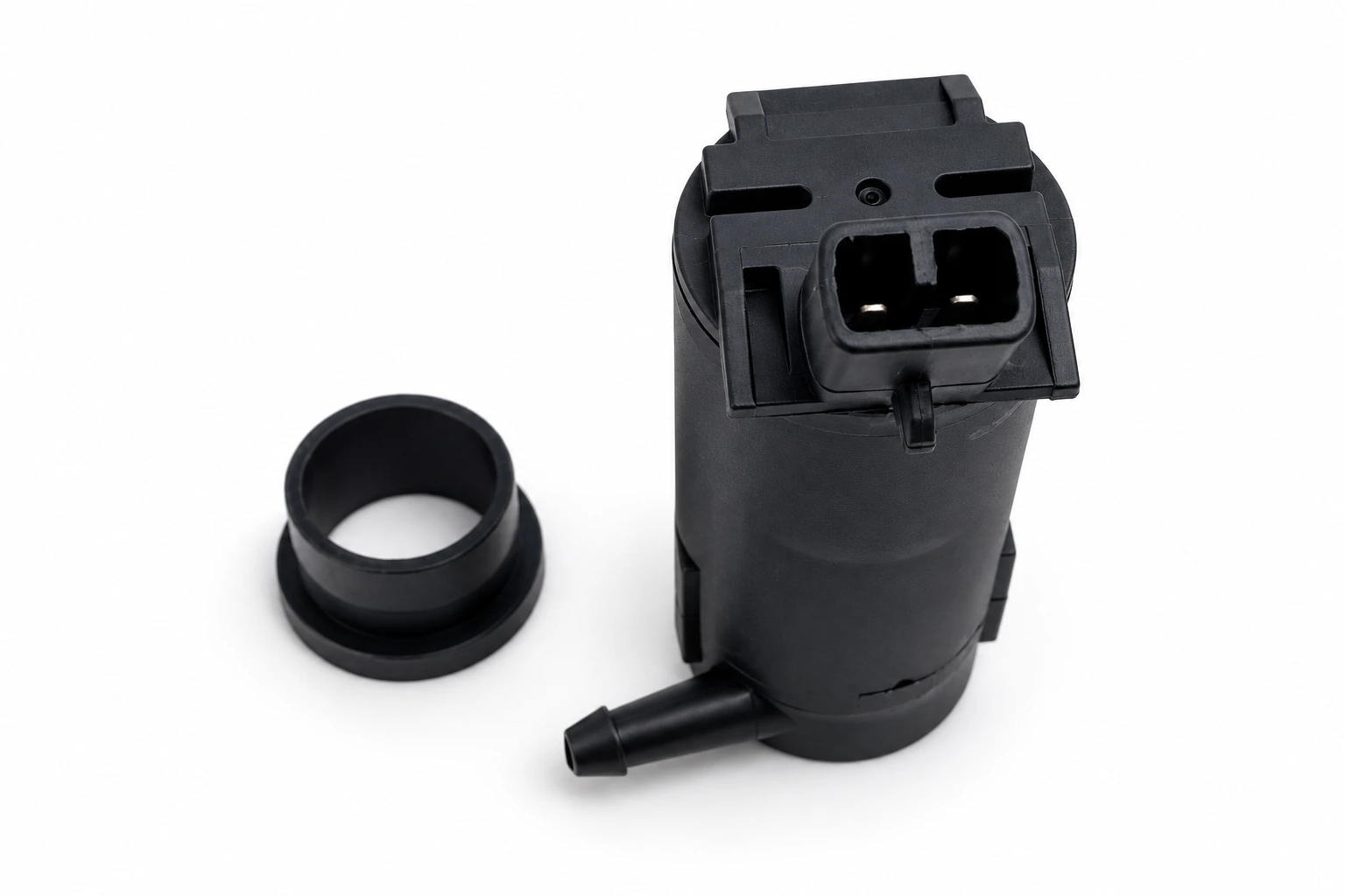 TF020 automotive washer pump — illustrative catalog image